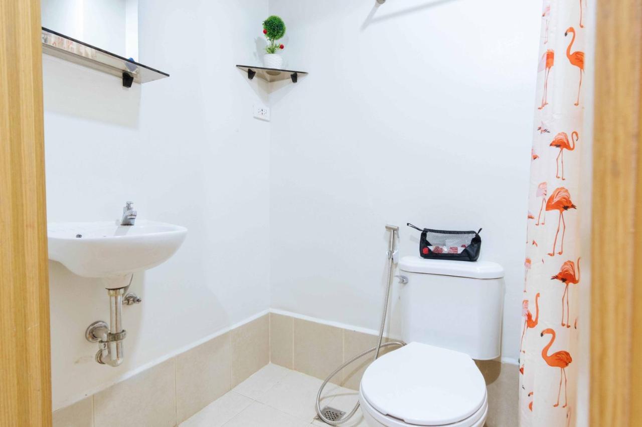 Reddoorz Premium @ Smdc Fairview Apartment Quezon City Exterior photo