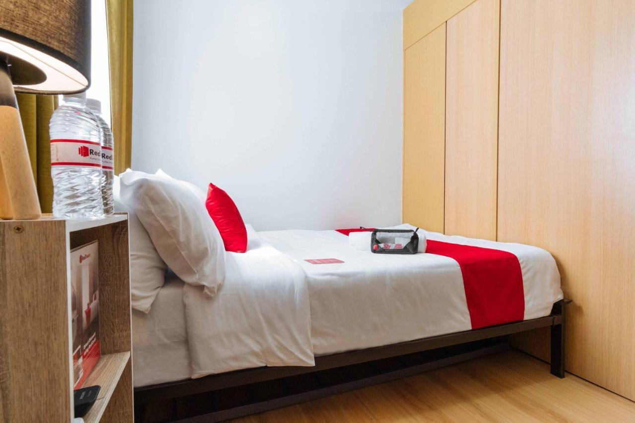 Reddoorz Premium @ Smdc Fairview Apartment Quezon City Exterior photo