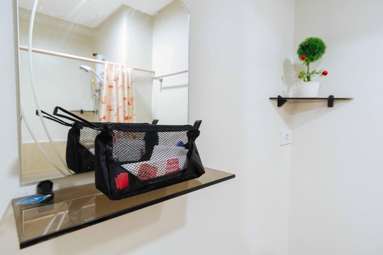 Reddoorz Premium @ Smdc Fairview Apartment Quezon City Exterior photo