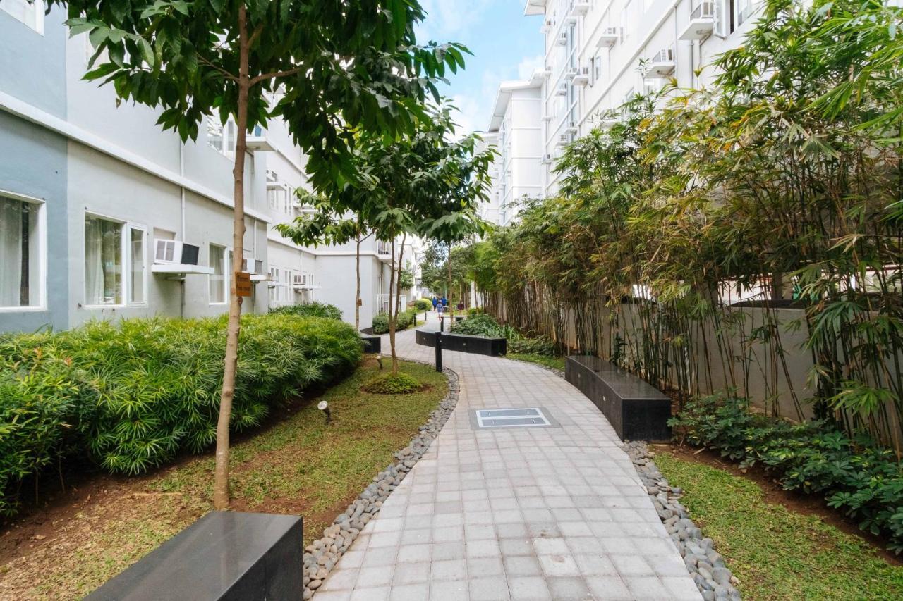 Reddoorz Premium @ Smdc Fairview Apartment Quezon City Exterior photo