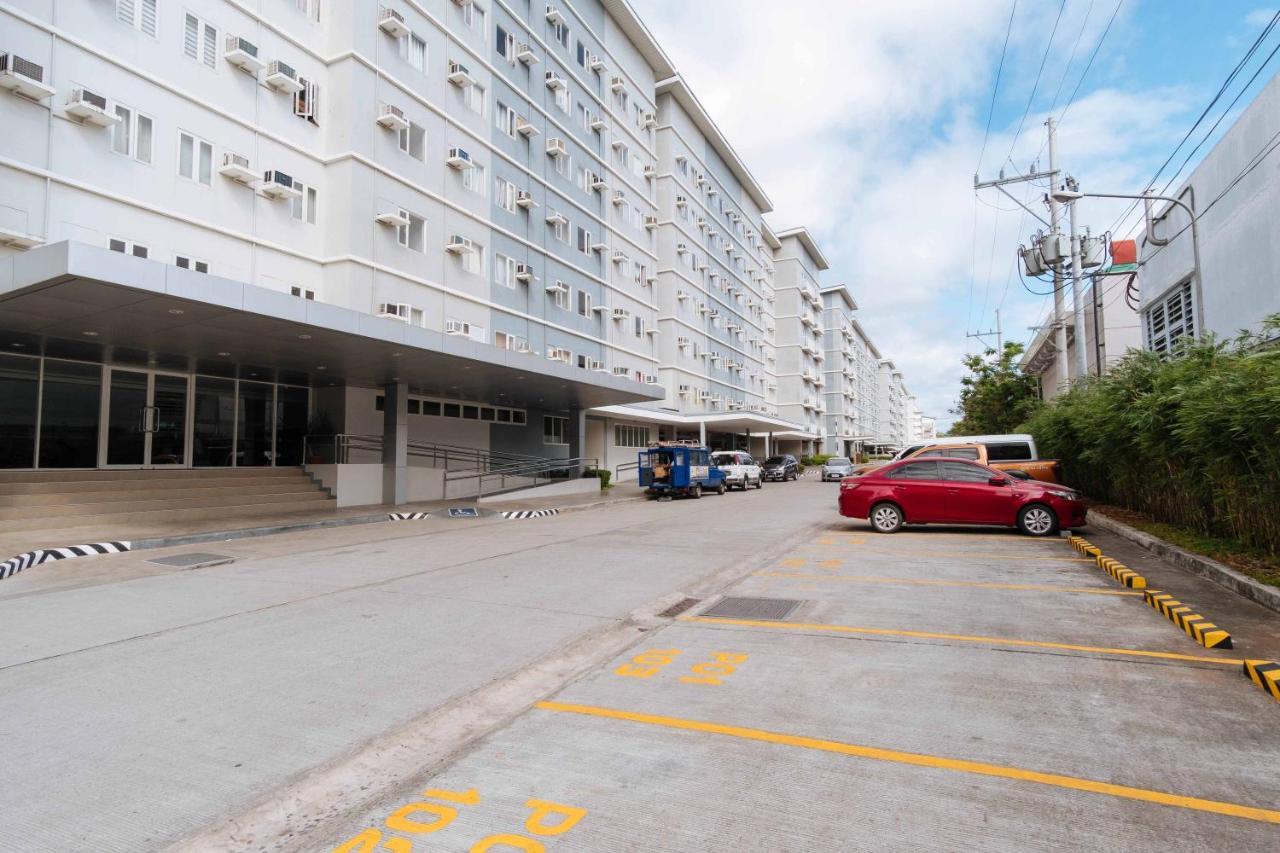 Reddoorz Premium @ Smdc Fairview Apartment Quezon City Exterior photo